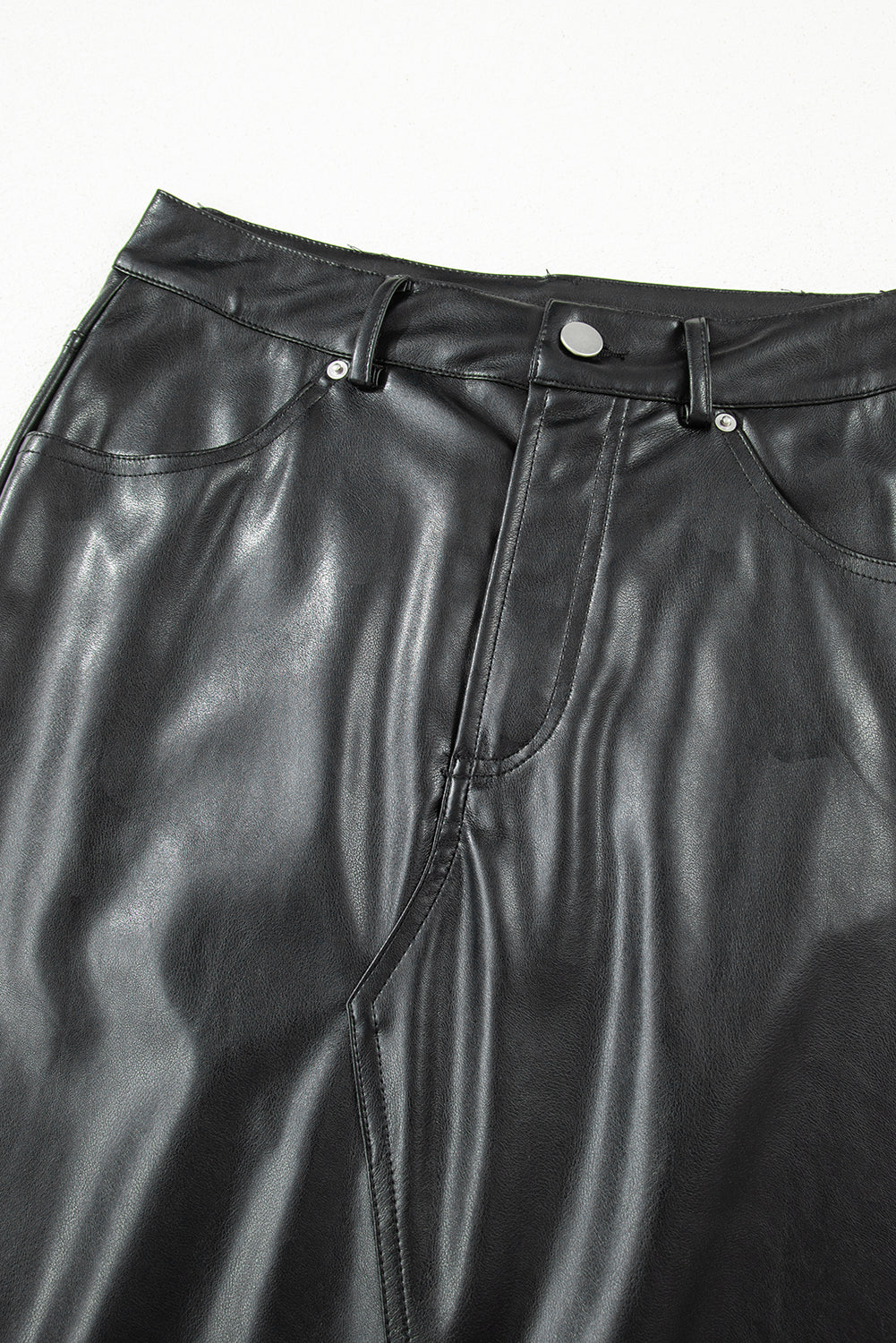 Jupe longue fendue en similicuir noir