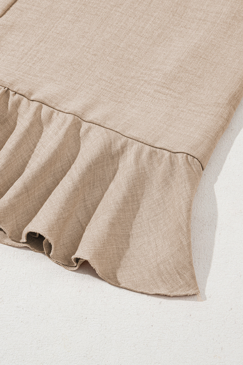 Robe Courte Sans Manches Gris Fumé à Nœud, Dos Rond Échancré et Volants à l'Ourlet