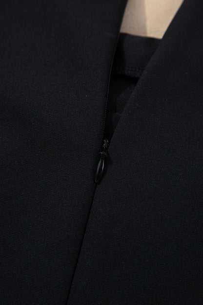 Robe mini sans manches à encolure ronde ornée d'un nœud papillon contrastant noir