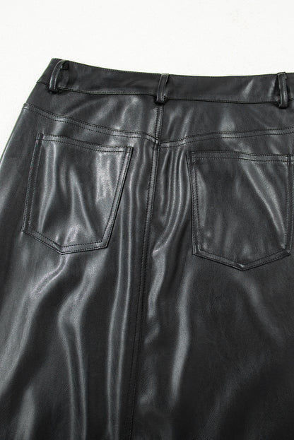 Jupe longue fendue en similicuir noir