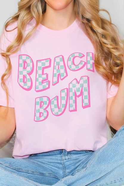 CHECKERED BEACH BUM GRAPHIC T-SHIRT