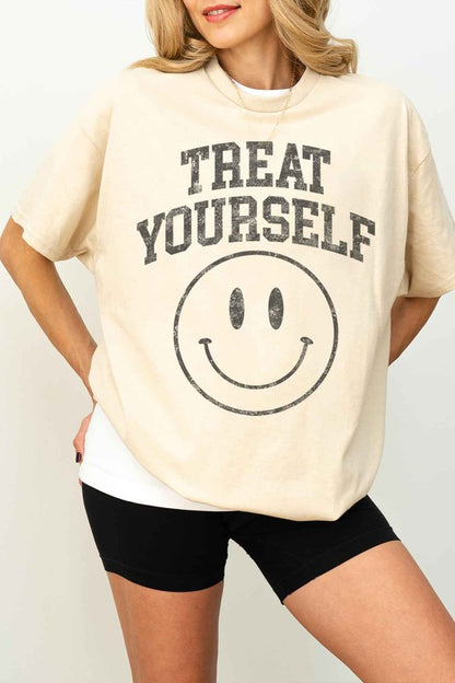 TREAT YOURSELF OVERSIZED GRAPHIC TEE