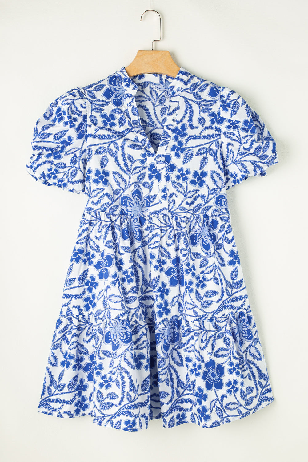 Robe étagée à manches bouffantes imprimé fleurs bleues