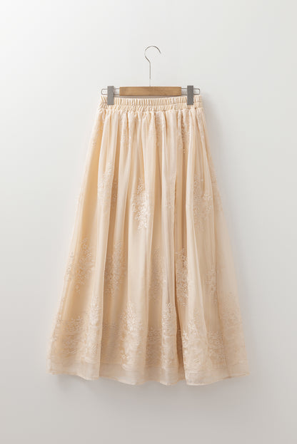 Jupe longue fluide en tulle brodé couleur avoine