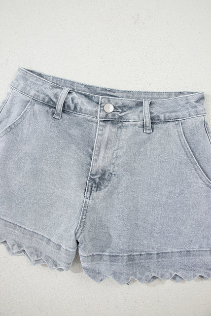 Short en jean taille haute délavé bleu crépuscule à ourlet festonné