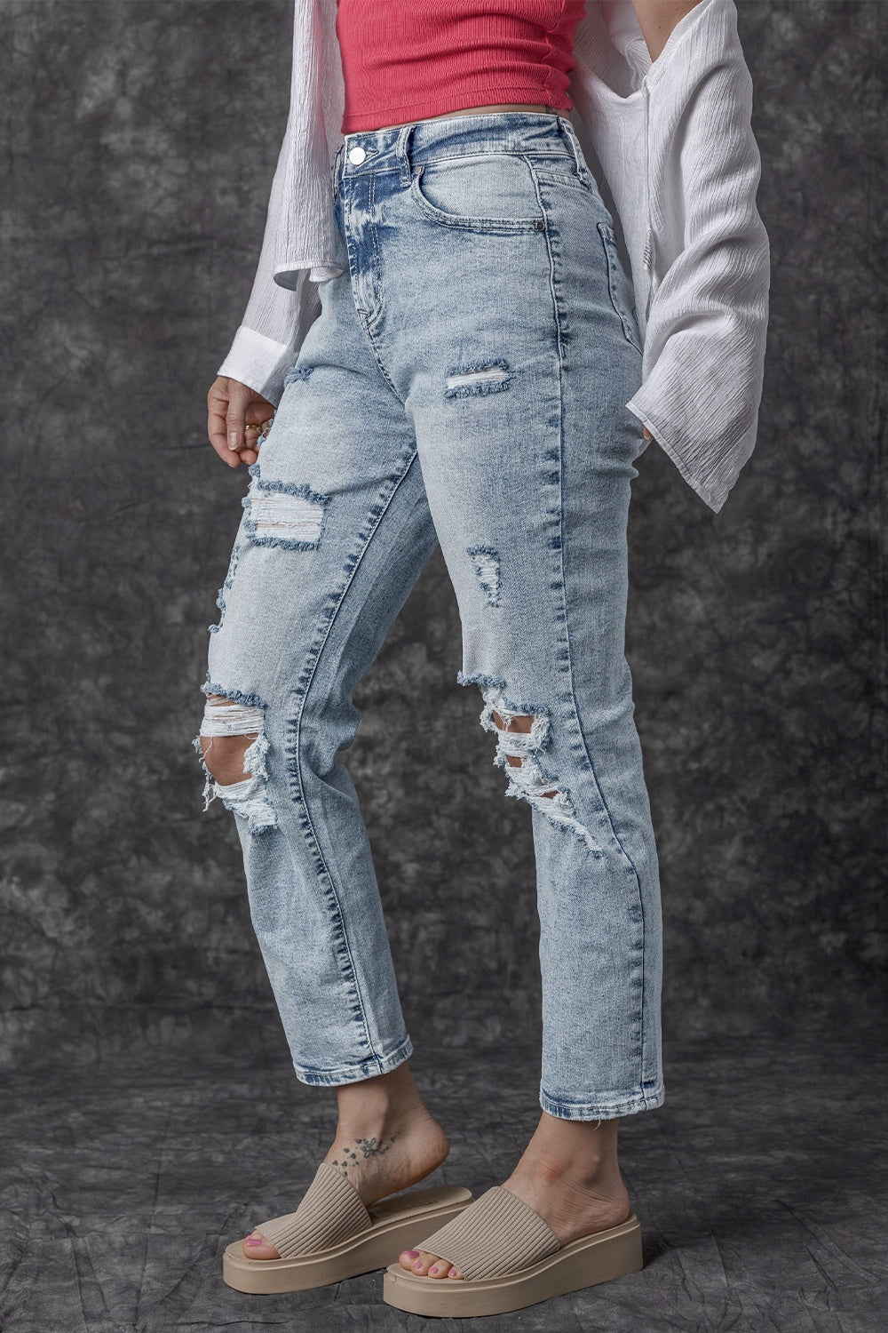 Distressed High Waist Jeans