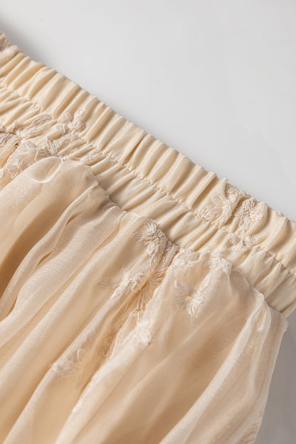 Jupe longue fluide en tulle brodé couleur avoine