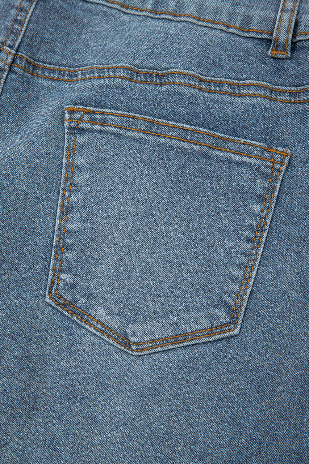 Jean bootcut taille haute bleu crépuscule à 2 boutons et liseré