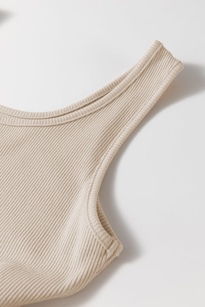 Robe longue plissée sans manches, bustier côtelé, col rond beige