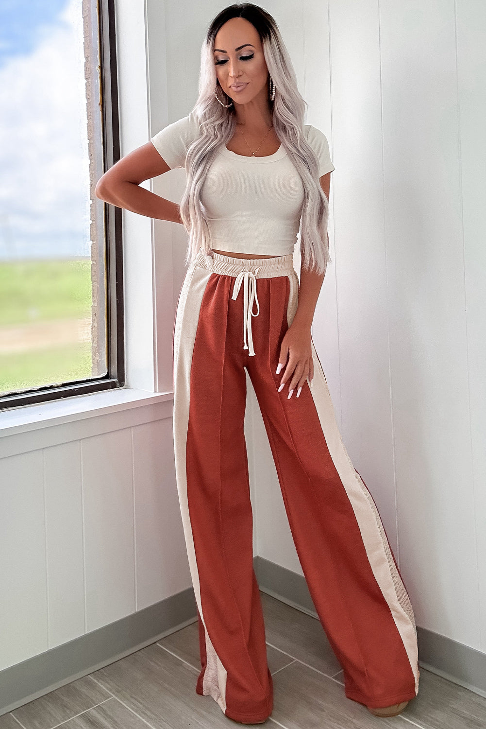 Pantalon ample taille haute avec cordon de serrage, color-block Flamingo