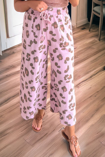 Pantalon ample rose à imprimé léopard et poches plaquées avec cordon de serrage