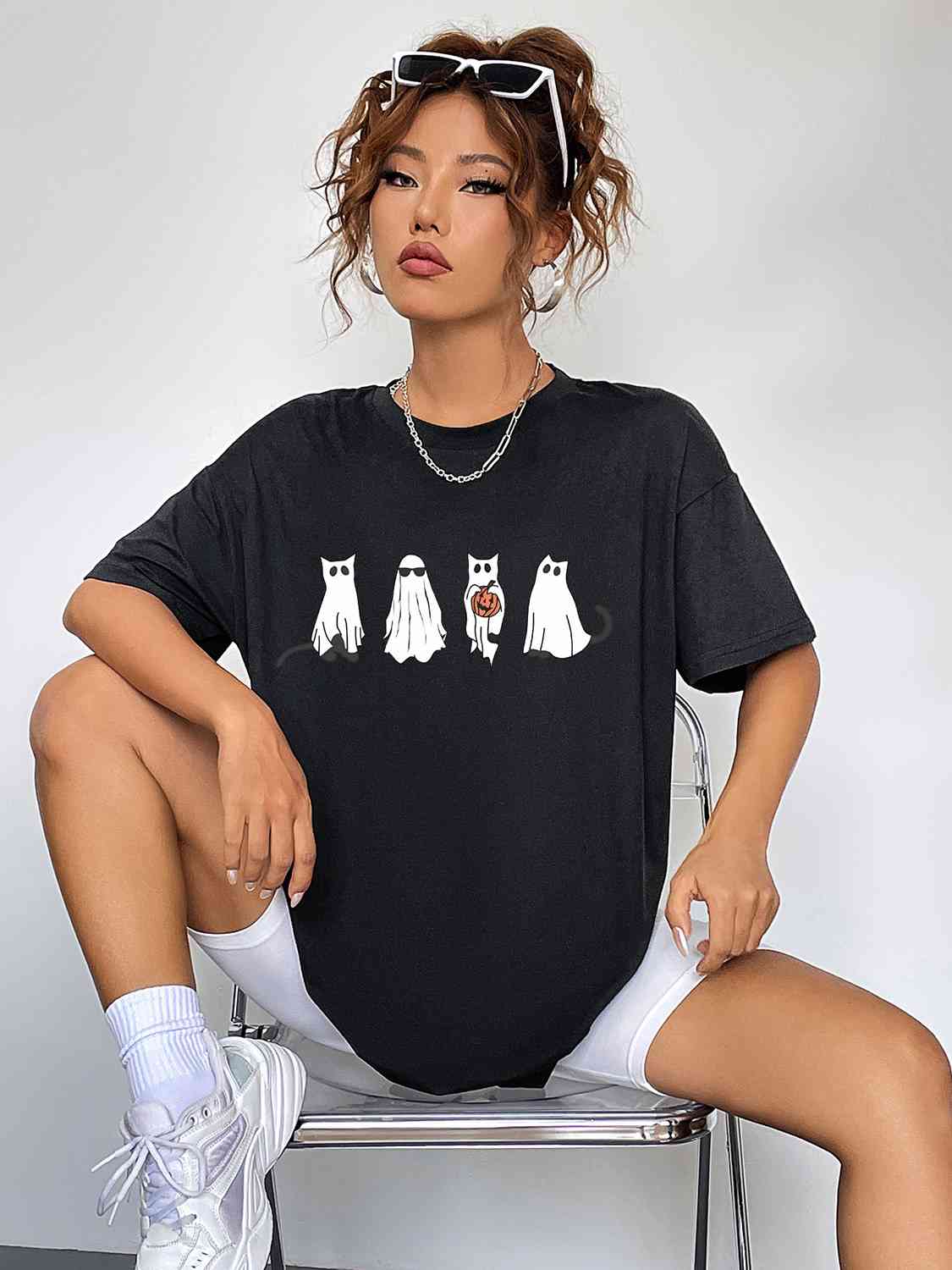 Round Neck Short Sleeve Ghost Graphic T-Shirt